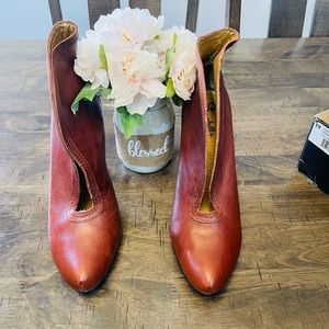 Seychelles cognac leather bootie.